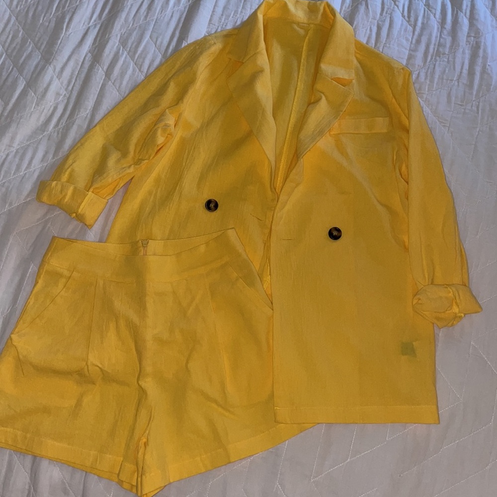 Solid Lapel Collar Button Front Blazer And Shorts… - image 4